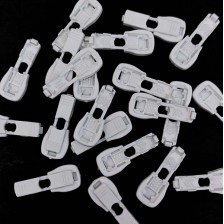 Накінечник крокодил, білий