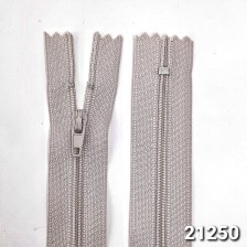 блискавка пластик 18 см 4х4