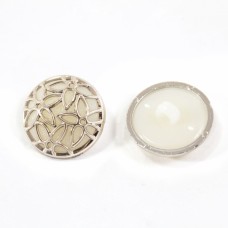 Пуговица белая + золото, 22 мм | furnitura.com.ua