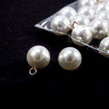 Ґудзик перлинка на металевій золотій ніжці