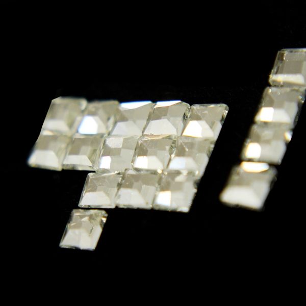 Стрази клейові квадрат білі, 3х3 мм