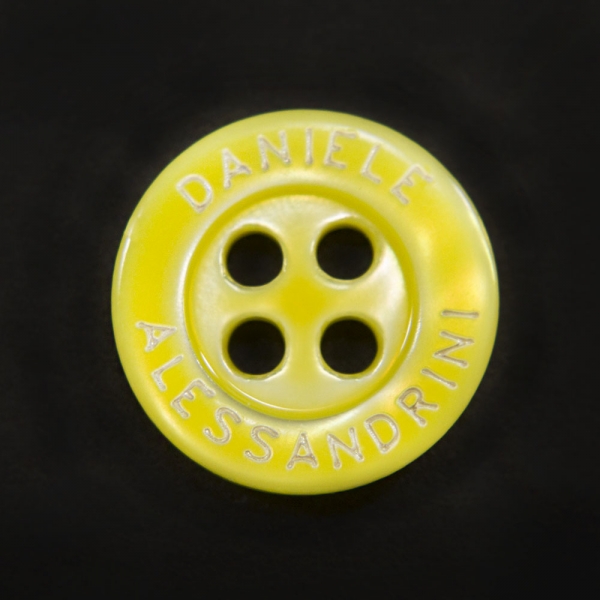 Пуговица ракушка желтая, 12 мм